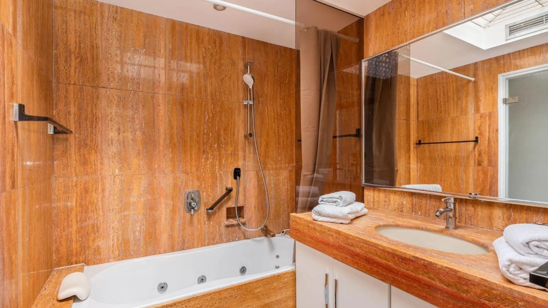 Le Lucior - Flbk Conciergerie Apartment Cannes
